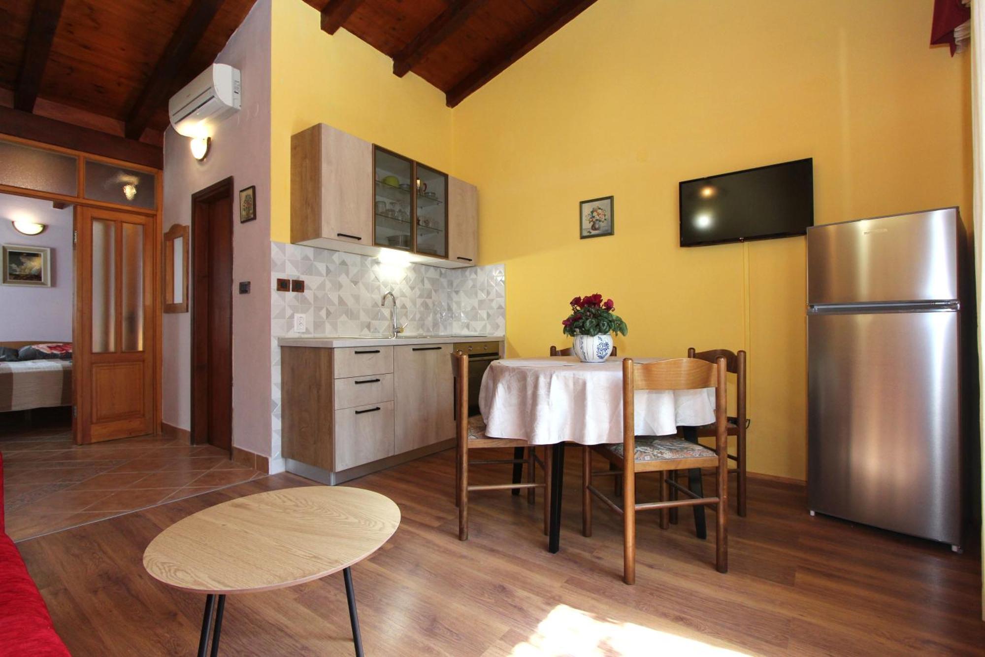 Apartments Adria Rovinj Exterior photo